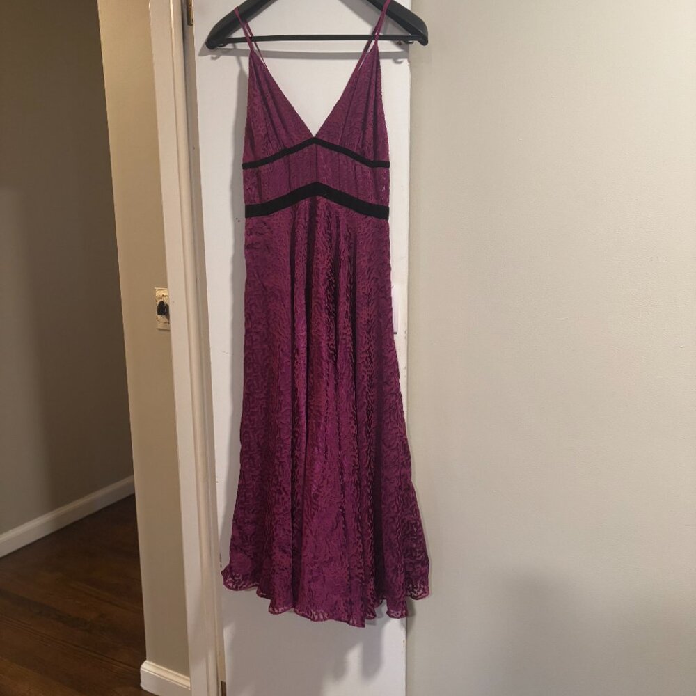 JAYGODFREY SZ 12 Plum V-neck Lace/Satin Empire midi dress